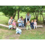 Папы собирают малышей. Слева направо: Белоногов Василий, Стойловский Виталий, Кисляк Денис.